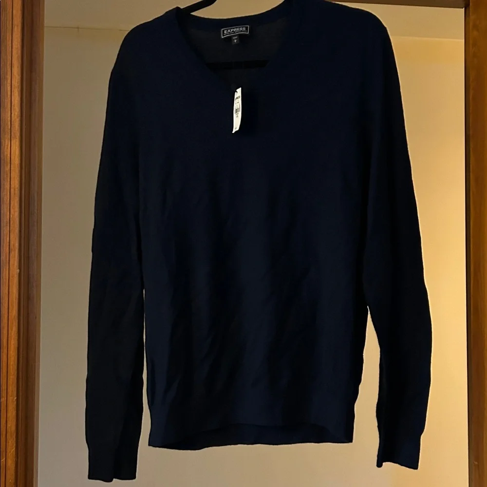Express Men's Navy V-Neck Merino Wool Sweater, Large NWT